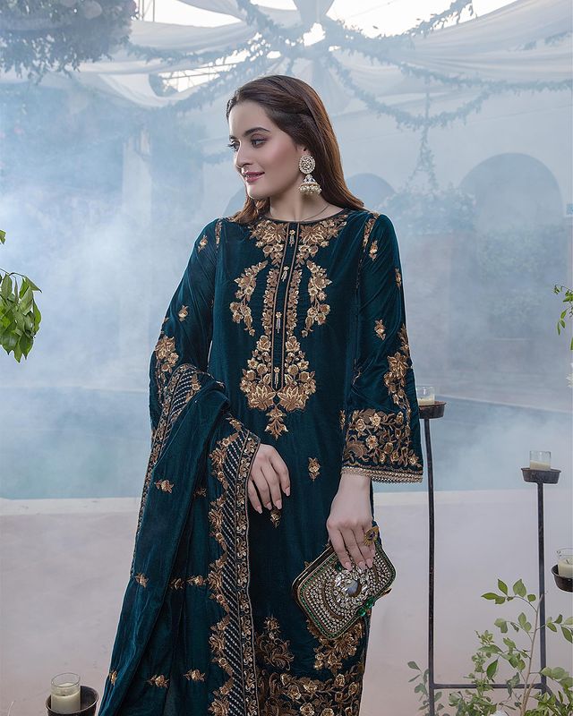 3PC VELVET EMBORIDED SHIRT AND TROUSER EMBORIDED ORGANZA DUPATA 1244-AL